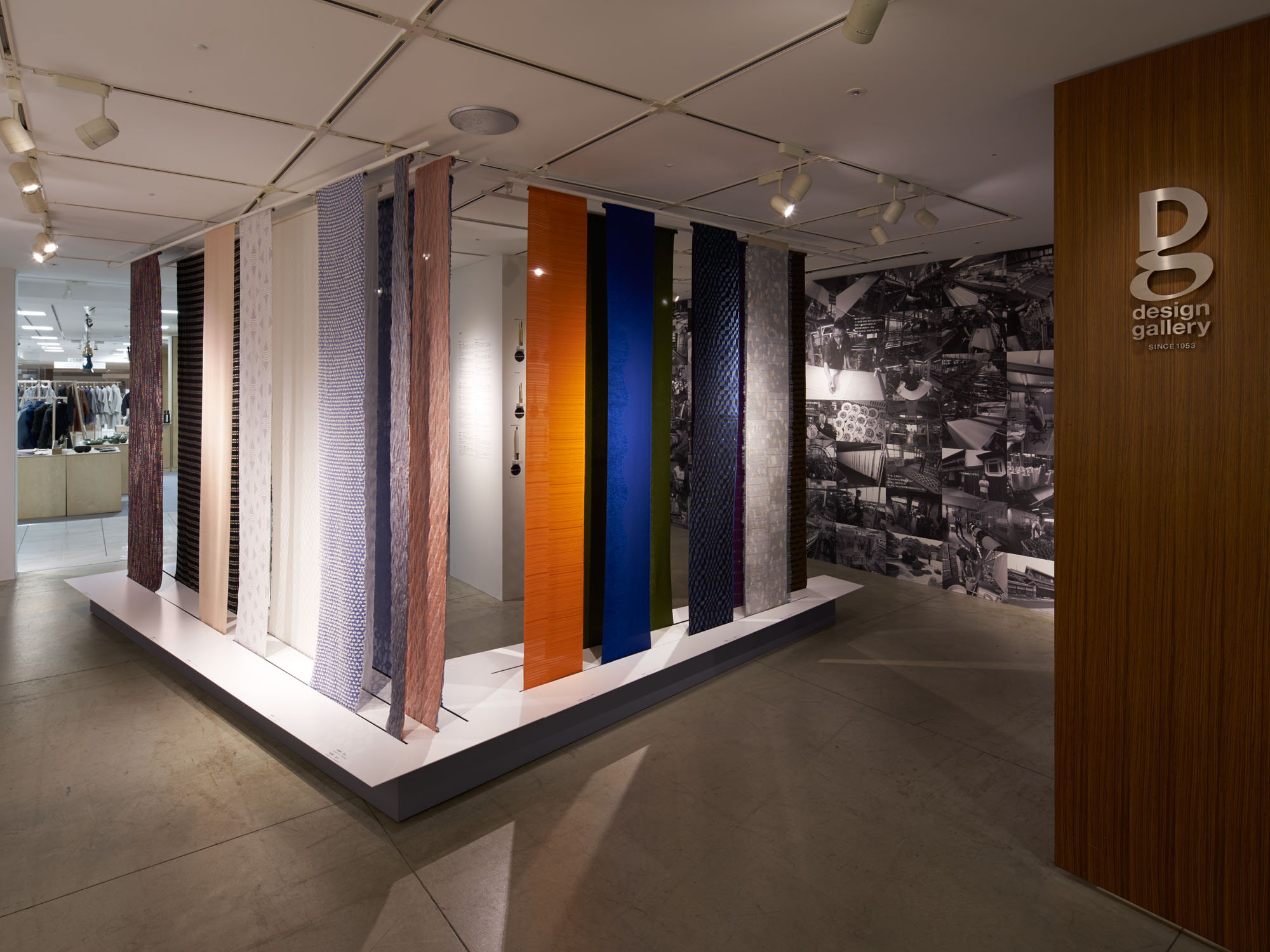 Tango Twist – 糸と織のリズム