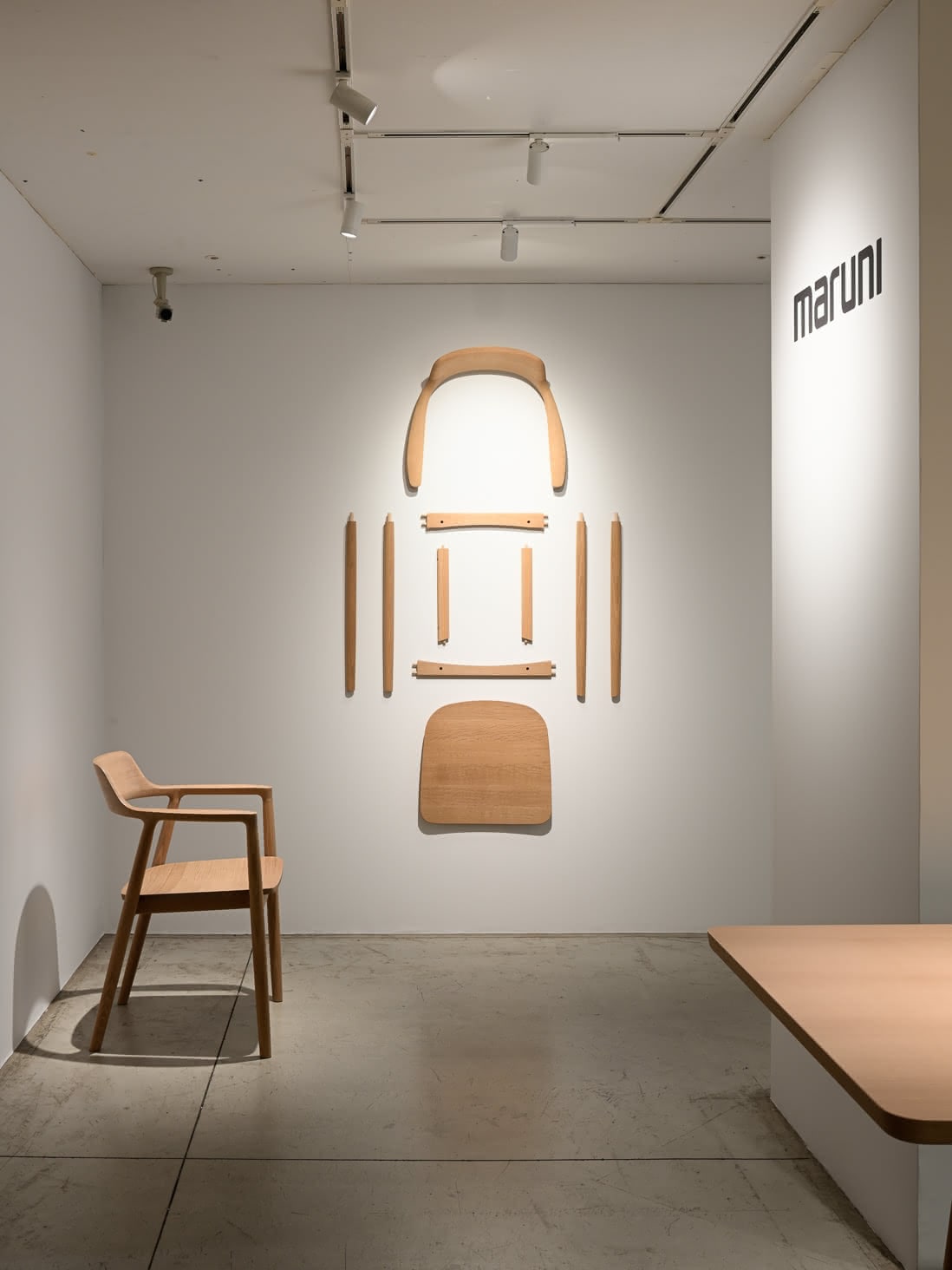 世界を変えた日本の木の椅子