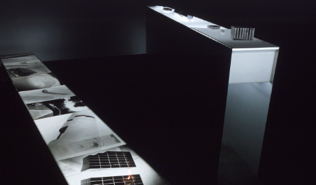 第264回デザインギャラリー1953「空間から空間へ 葉祥栄デザイン展」